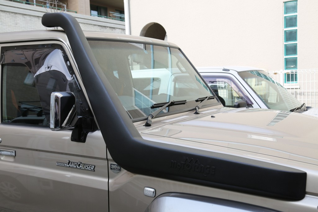ランドクルーザー70用 純正シュノーケル 【公式通販】 ランドクルーザー70用 純正シュノーケル 【公式通販】