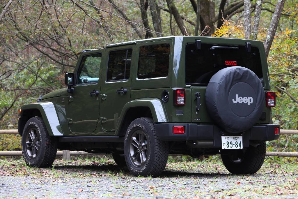 非売品トミカ Jeepラングラーアンリミテッド75thアニバーサリーモデル ジープ75周年