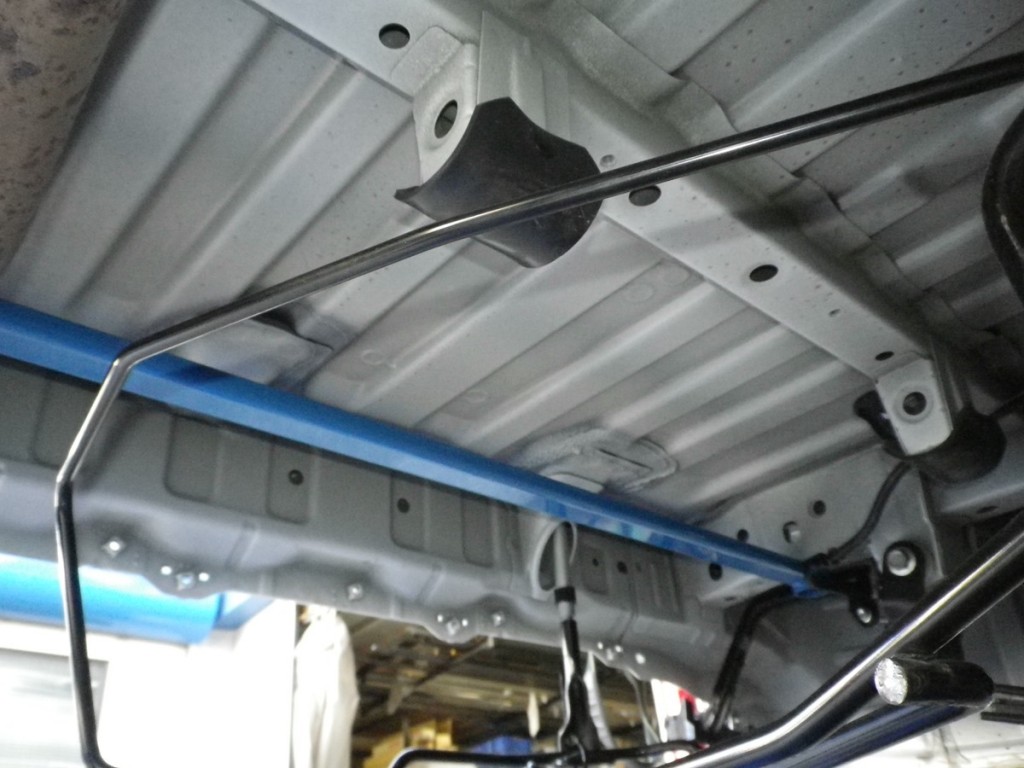 HIACEﾘｱﾊﾟﾌｫｰﾏﾝｽﾊﾞｰ (3)