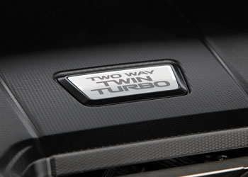 紹介／試走】 TOYOTA LAND CRUISER 300 ZX 3.3 V6 DIESEL TWIN TURBO 